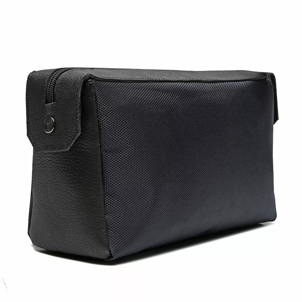 NECESSAIRE MASCULINA EM NYLON E COURO AZUL - MARINHO