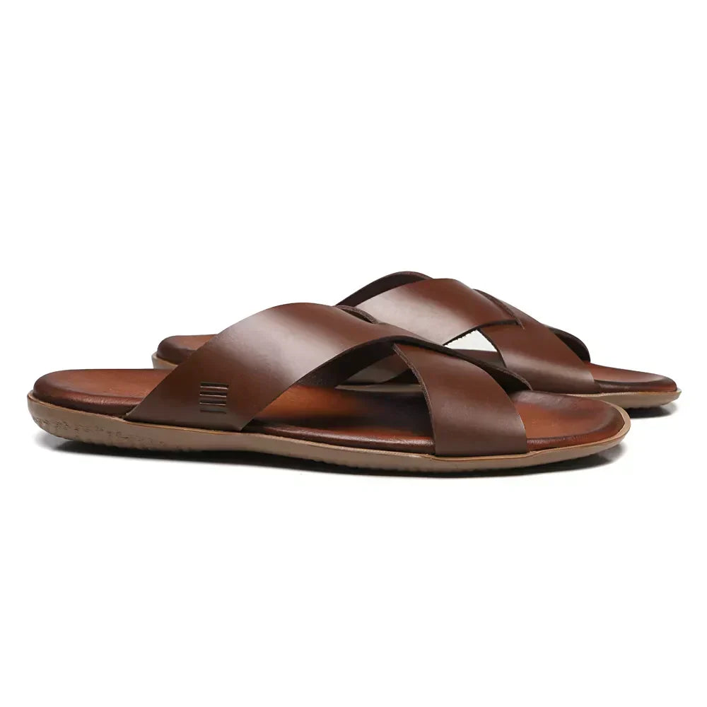 SANDÁLIA MASCULINA CASUAL EM COURO MARROM - CONHAQUE